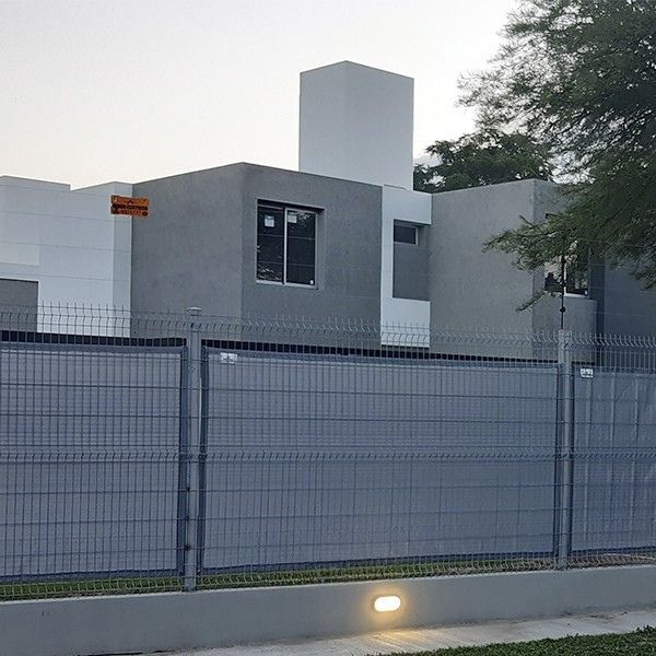 Tela para Cerco Gris Premium con Ruedo