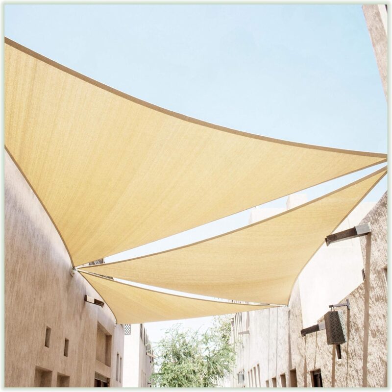 Toldo vela de coversol triangular beige